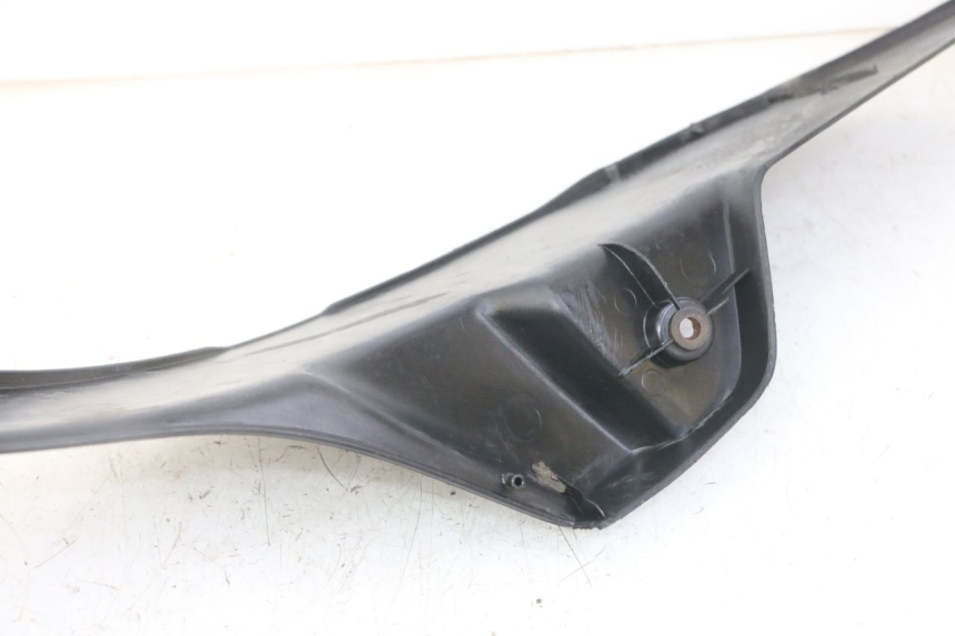 photo de PODNÓŻEK PRAWY PEUGEOT ELYSEO 125 (1999 - 2004) - Inny kąt widzenia