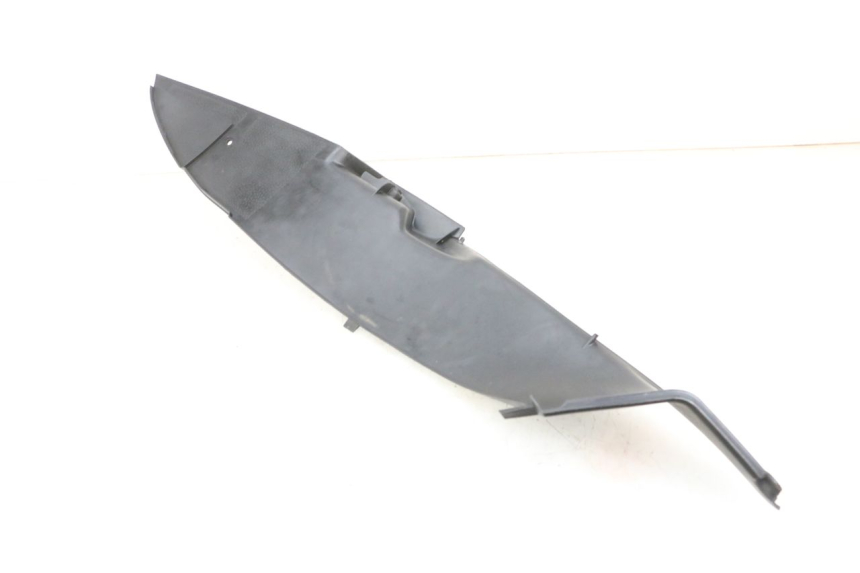 photo de PODNÓŻEK PRAWY PEUGEOT ELYSEO 125 (1999 - 2004) - Zoom stanu zużycia