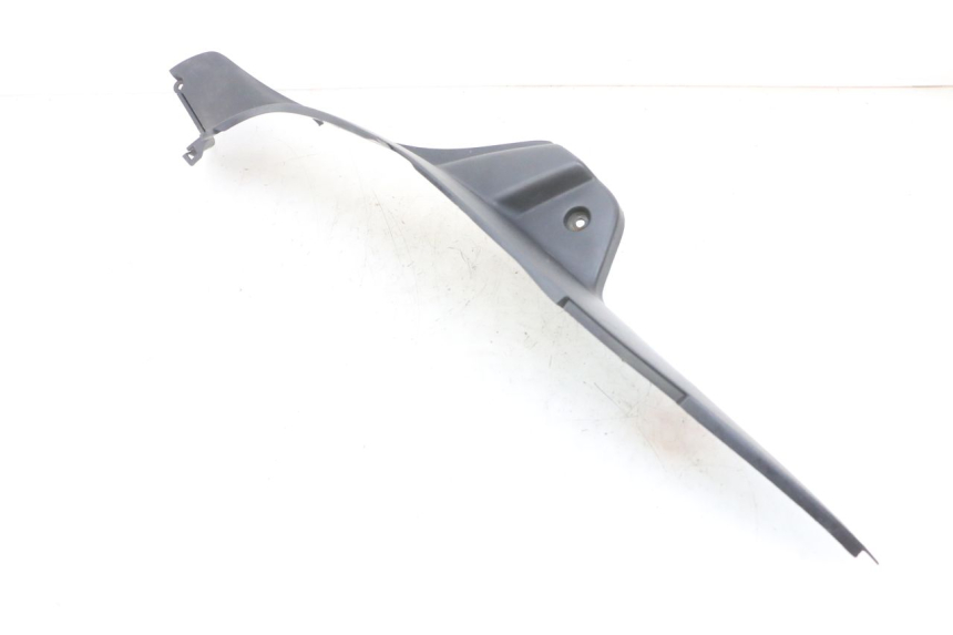 photo de PODNÓŻEK PRAWY PEUGEOT ELYSEO 125 (1999 - 2004) - Zbliżenie techniczne