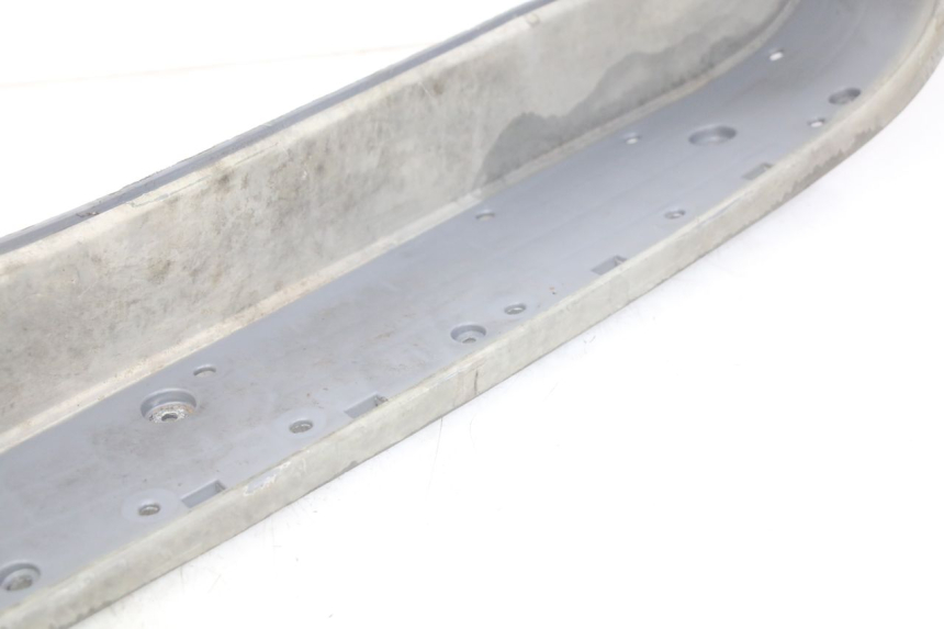 photo de PODNÓŻEK PRAWY HONDA FES PANTHEON 2T 125 (1998 - 2002) - Stan powierzchni