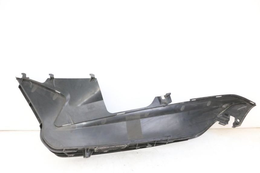 photo de PODNÓŻEK PRAWY HONDA FORZA ABS 300 (2013 - 2017) - Zbliżenie techniczne