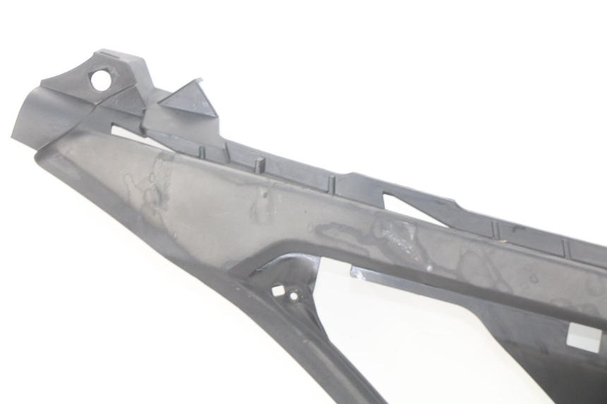 photo de PODNÓŻEK PRAWY PEUGEOT GEOPOLIS 400 (2007 - 2013) - Punkty mocowania