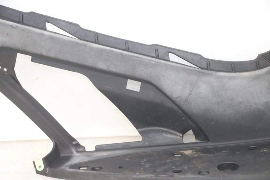 photo de PODNÓŻEK PRAWY PEUGEOT GEOPOLIS RS 125 (2007 - 2009) - Punkty mocowania