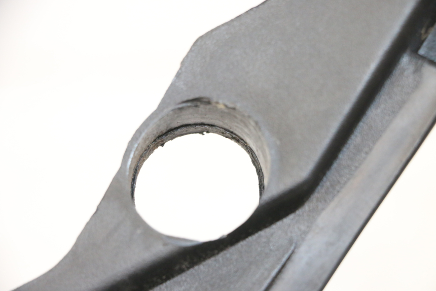 photo de PRAWY PODNÓŻEK JM MOTORS GTS 125 (2015 - 2019) - Szczegóły charakterystyczne