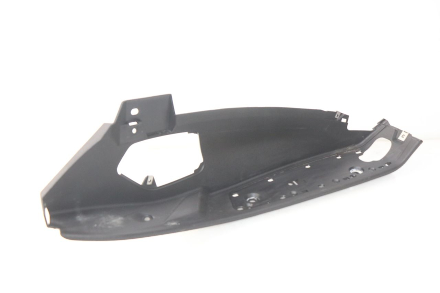 photo de PODNÓŻEK PRAWY PIAGGIO MP3 HPE 500 (2019 - 2022) - Widok ogólny