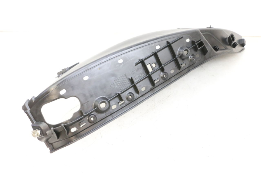 photo de PODNÓŻEK PRAWY PIAGGIO MP3 HPE 350 (2018 - 2020) - Inny kąt widzenia