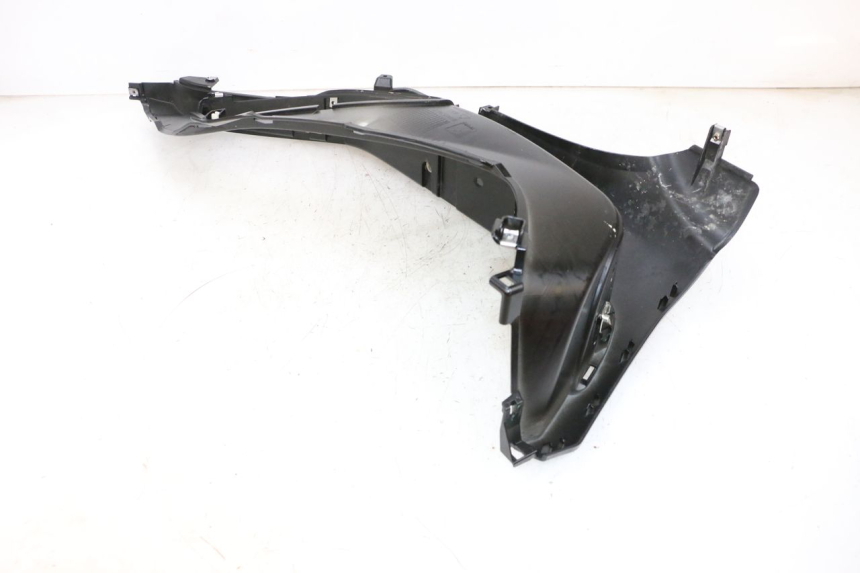 photo de PRAWY PODNÓŻEK PIAGGIO MP3 HPE 300 (2019 - 2026) - Widok ogólny