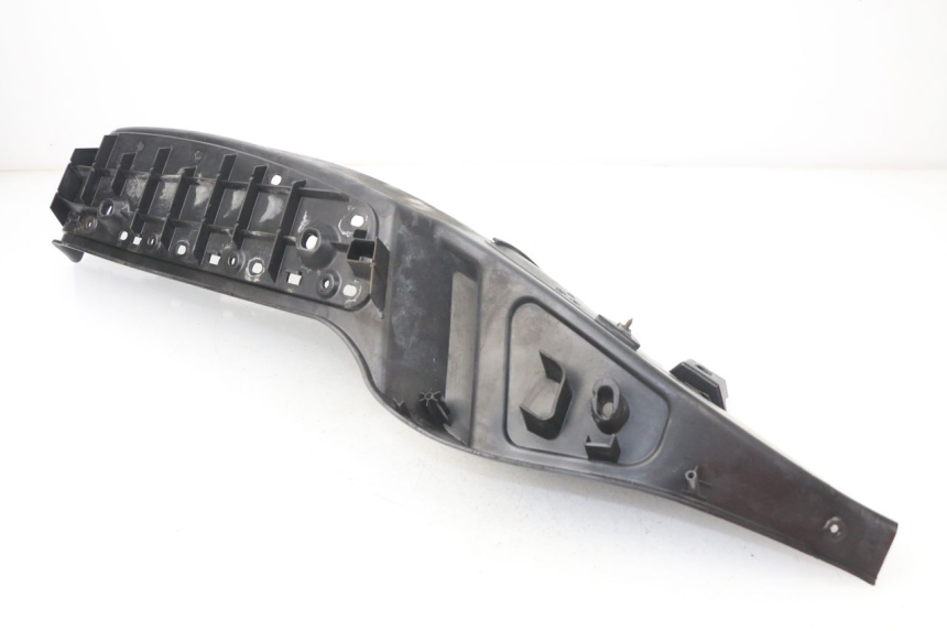 photo de PODNÓŻEK PRAWY PIAGGIO MP3 LT 400 (2007 - 2012) - Zoom stanu zużycia