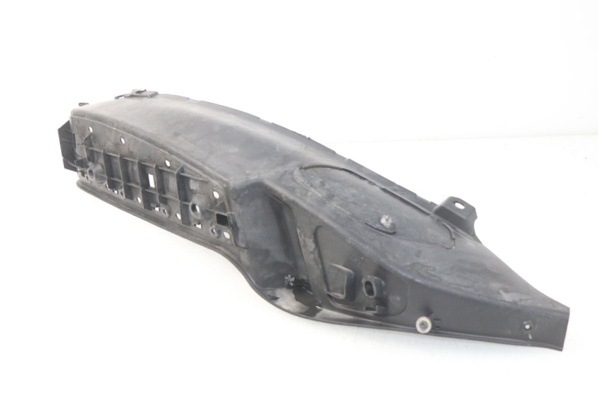 photo de PODNÓŻEK PRAWY PIAGGIO MP3 LT 400 (2007 - 2012) - Inny kąt widzenia