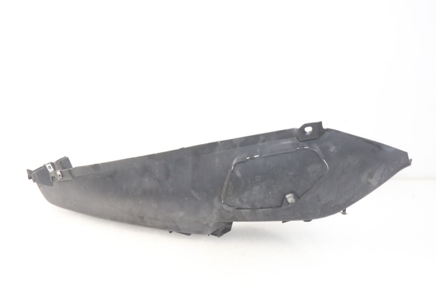 photo de PODNÓŻEK PRAWY PIAGGIO MP3 LT 400 (2007 - 2012) - Zbliżenie techniczne