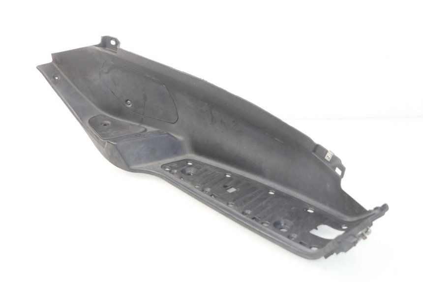 photo de PODNÓŻEK PRAWY PIAGGIO MP3 LT 400 (2007 - 2012) - Punkty mocowania