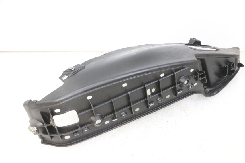 photo de PODNÓŻEK PRAWY PIAGGIO MP3 LT 300 (2010 - 2016) - Szczegół części