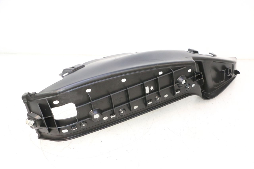 photo de PODNÓŻEK PRAWY PIAGGIO MP3 LT 400 (2007 - 2012) - Zoom stanu zużycia