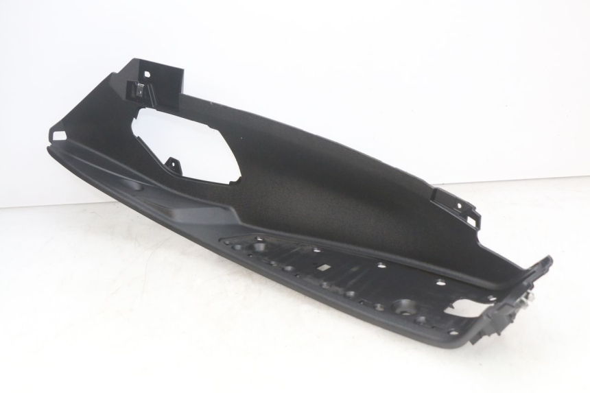 photo de PODNÓŻEK PRAWY PIAGGIO MP3 500 (2014 - 2017) - Widok główny