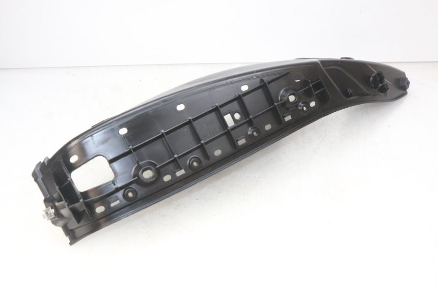 photo de PODNÓŻEK PRAWY PIAGGIO MP3 500 (2014 - 2017) - Zoom stanu zużycia