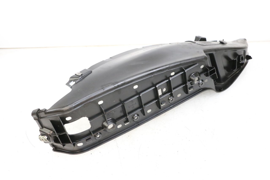 photo de PODNÓŻEK PRAWY PIAGGIO MP3 500 (2011 - 2015) - Zoom stanu zużycia