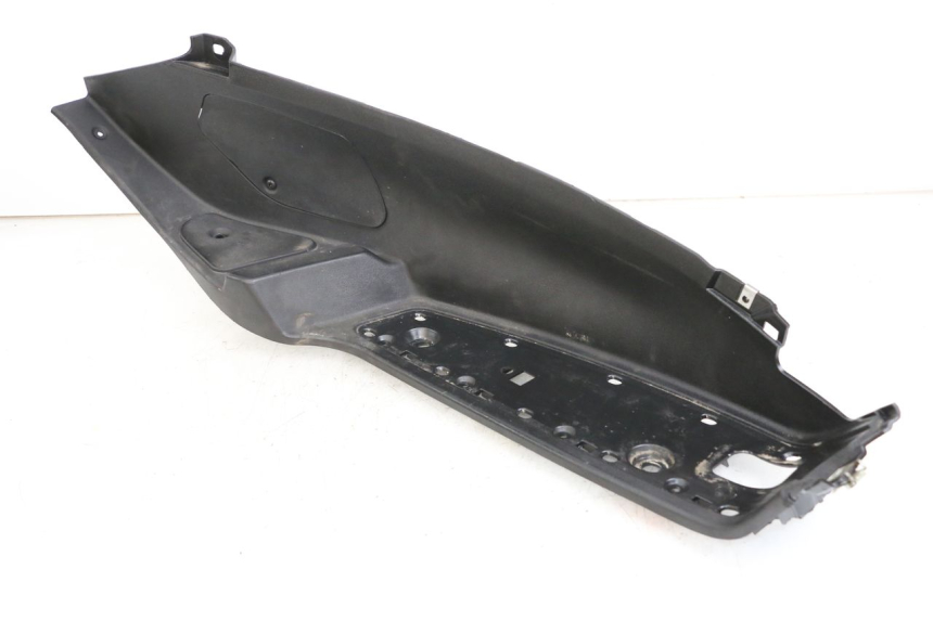 photo de PODNÓŻEK PRAWY PIAGGIO MP3 500 (2011 - 2015) - Inny kąt widzenia