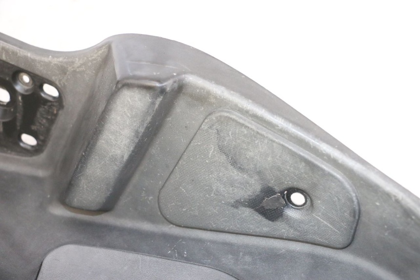 photo de PODNÓŻEK PRAWY PIAGGIO MP3 500 (2011 - 2015) - Szczegół części