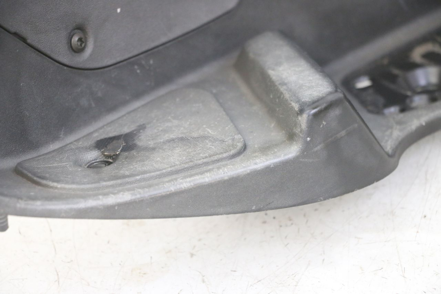 photo de PODNÓŻEK PRAWY PIAGGIO MP3 500 (2011 - 2015) - Część sprawdzona