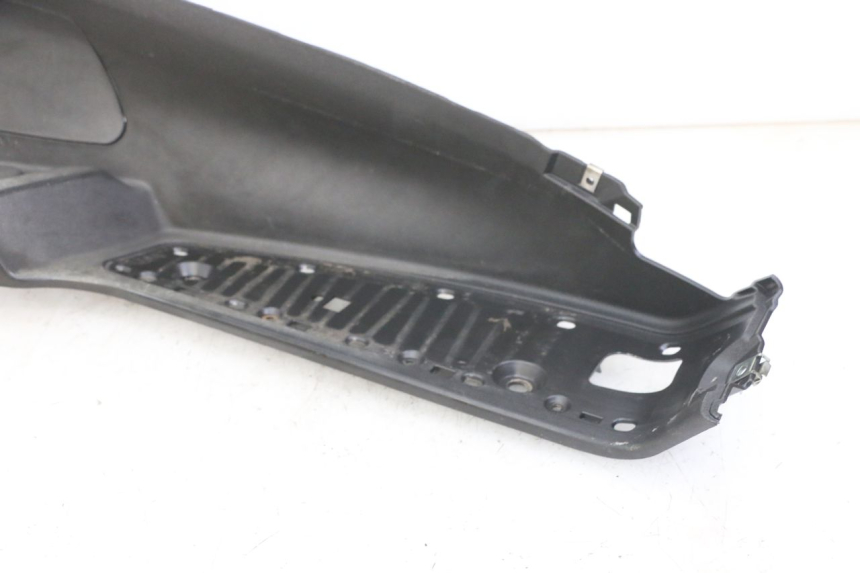 photo de PODNÓŻEK PRAWY PIAGGIO MP3 500 (2011 - 2015) - Oznaczenia i referencje