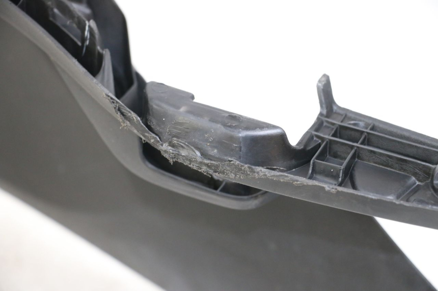 photo de PRAWY PODNÓŻEK HONDA PCX (JF47) 125 (2012 - 2013) - Zoom stanu zużycia