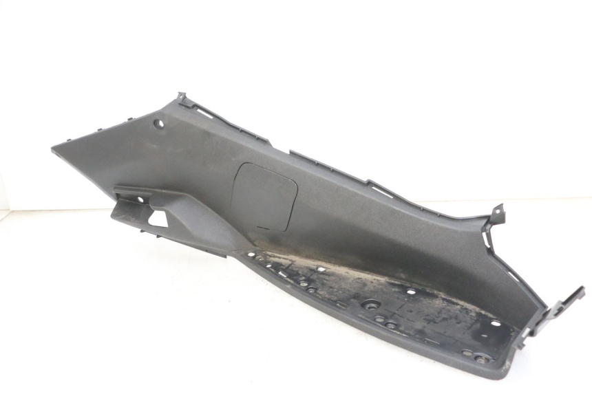 photo de PODNÓŻEK PRAWY PEUGEOT SATELIS 125 (2013 - 2018) - Widok ogólny