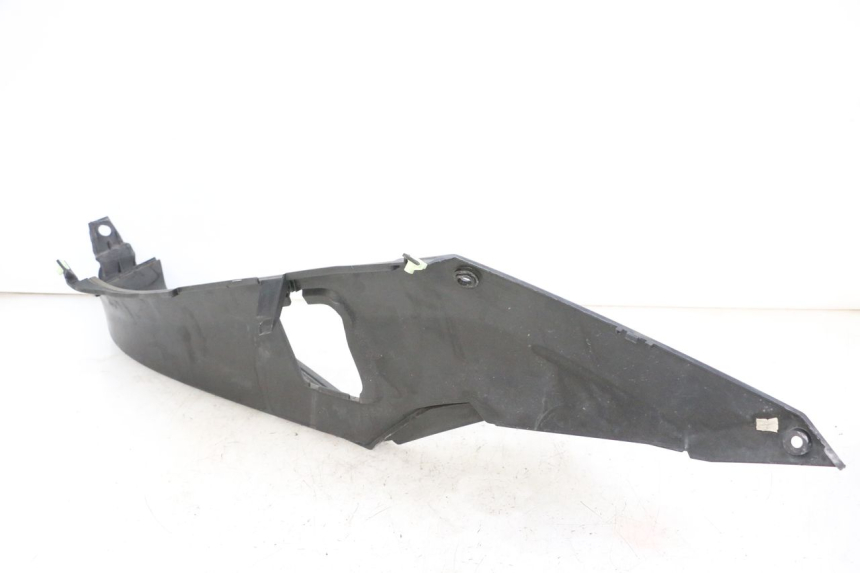 photo de PODNÓŻEK PRAWY PEUGEOT SATELIS 250 (2006 - 2012) - Zbliżenie techniczne