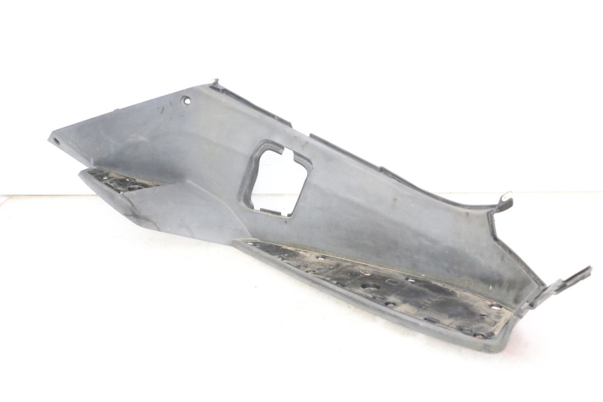 photo de PODNÓŻEK PRAWY PEUGEOT SATELIS 250 (2006 - 2012) - Punkty mocowania