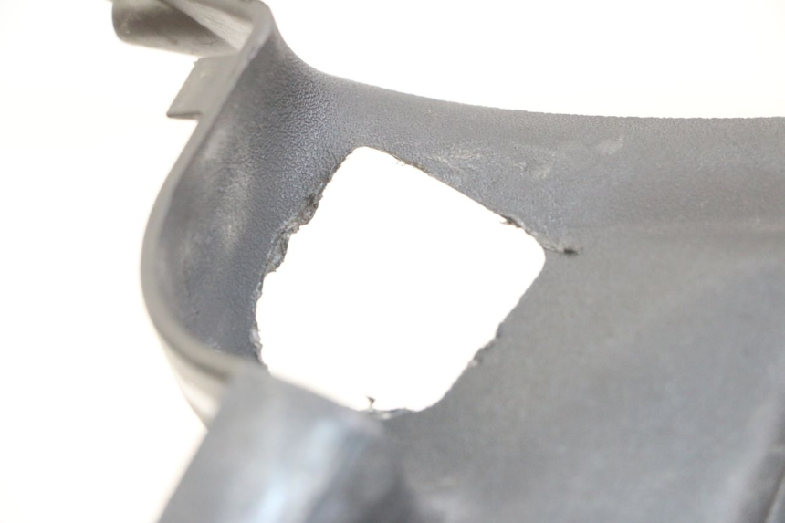 photo de PODNÓŻEK PRAWY APRILIA SCARABEO GT TOURING 125 (1999 - 2005) - Szczegół części