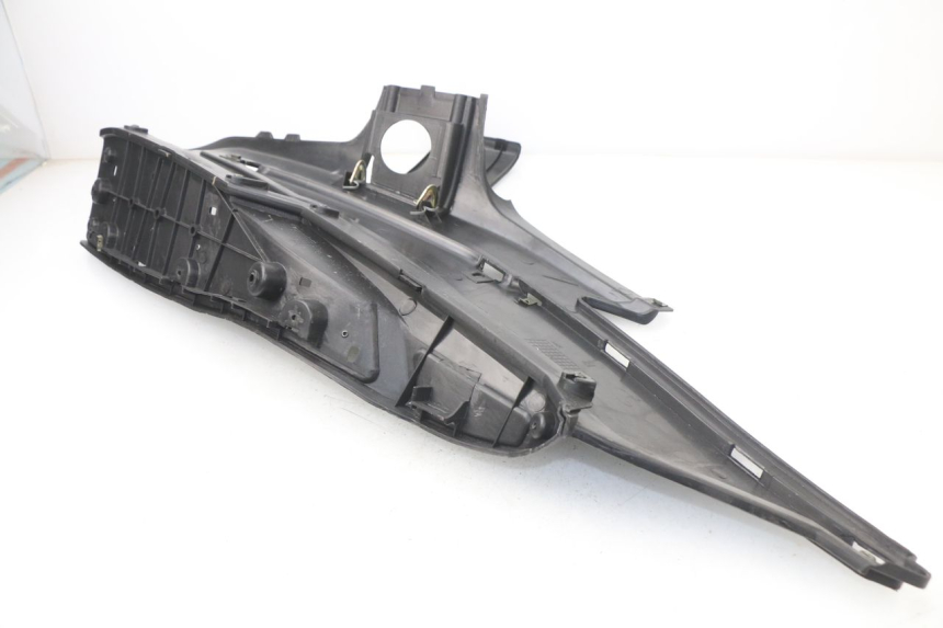 photo de PODNÓŻEK PRAWY RAZZO STEED 125 (2012 - 2018) - Szczegół części