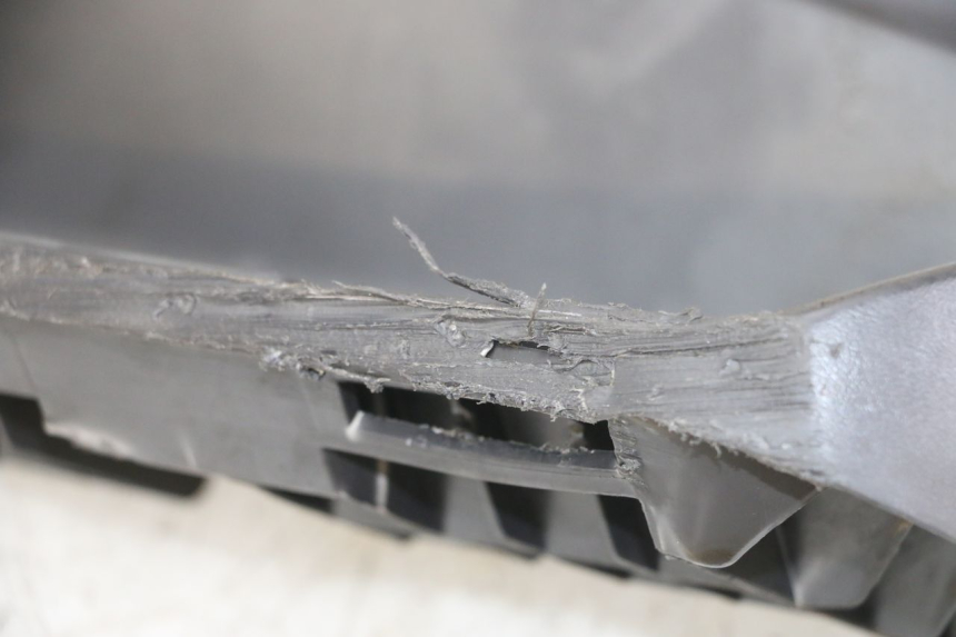 photo de PODNÓŻEK PRAWY SUZUKI BURGMAN 125 (2007 - 2014) - Punkty mocowania