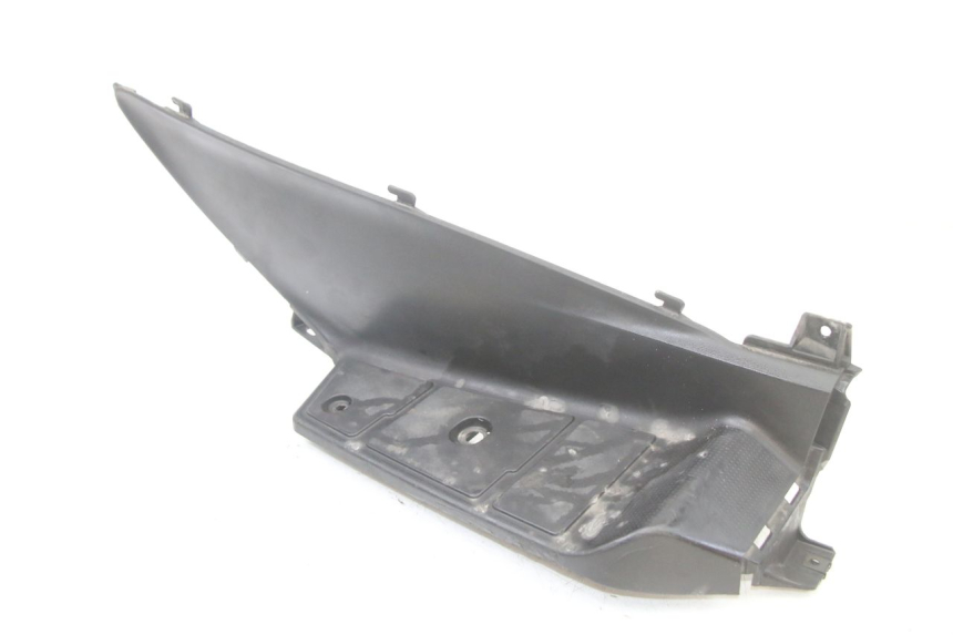 photo de PODNÓŻEK PRAWY SUZUKI BURGMAN 125 (2015 - 2017) - Szczegół części