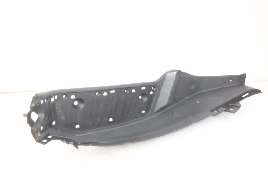 photo de PODNÓŻEK PRAWY PIAGGIO XEVO - X EVO 125 (2007 - 2017) - Widok ogólny