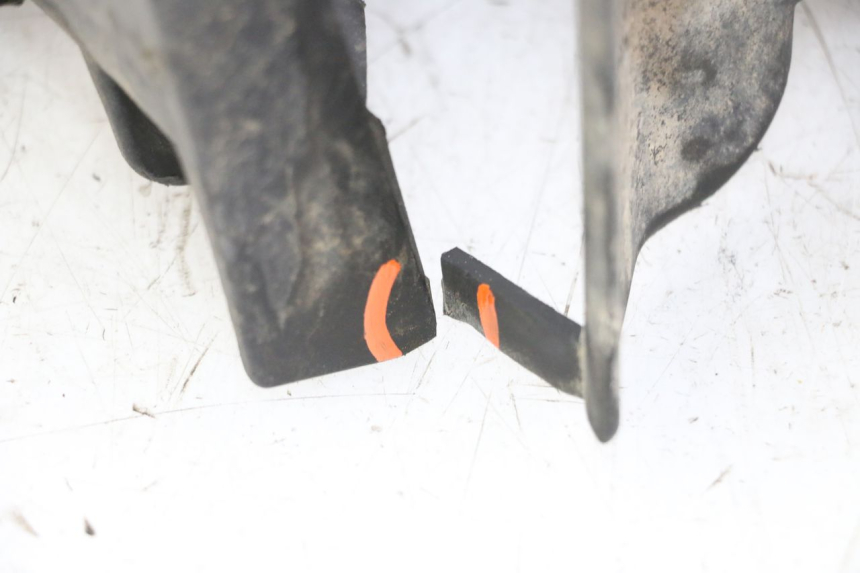 photo de PODNÓŻEK PRAWY YAMAHA YFM BRUIN 350 (2003 - 2009) - Punkty mocowania