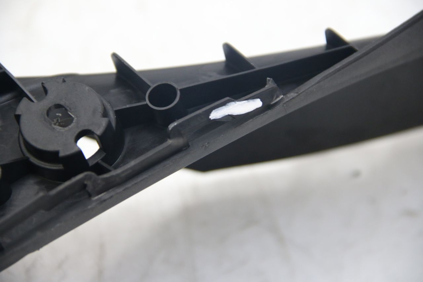 photo de STOPIEŃ PODNÓŻEK YAMAHA D'ELIGHT DELIGHT 125 (2017 - 2020) - Szczegół części