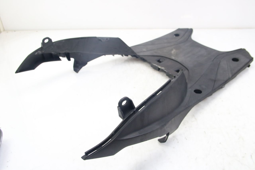 photo de STOPIEŃ PODNÓŻEK YAMAHA D'ELIGHT DELIGHT 125 (2017 - 2020) - Zbliżenie komponentów