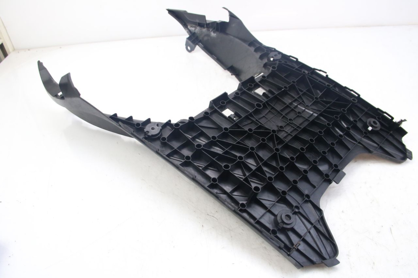 photo de STOPIEŃ PODNÓŻEK YAMAHA D'ELIGHT DELIGHT 125 (2017 - 2020) - Oznaczenia i referencje