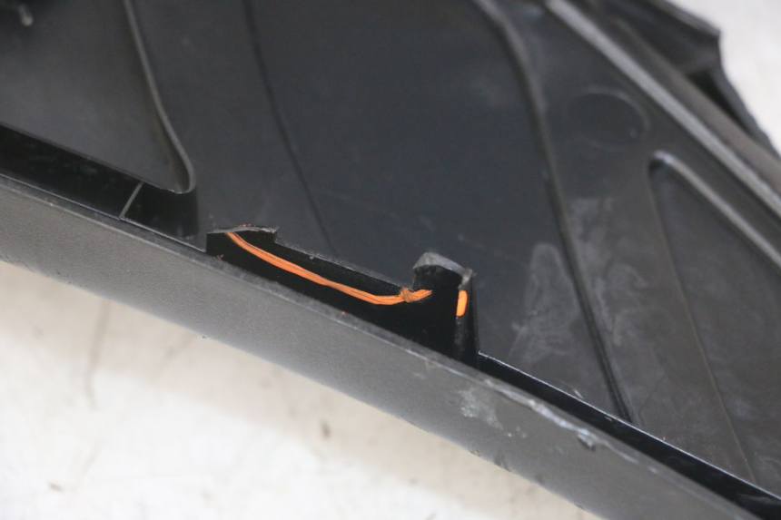 photo de STOPIEŃ PODNÓŻEK PEUGEOT ELYSEO 125 (1999 - 2004) - Widok produktu