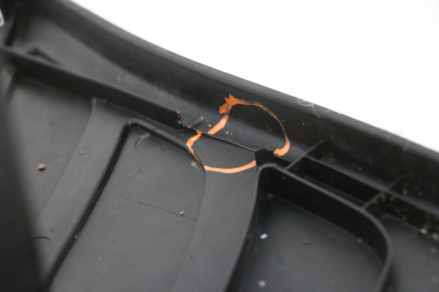 photo de STOPIEŃ PODNÓŻEK PEUGEOT ELYSEO 125 (1999 - 2004) - Kontrola wizualna