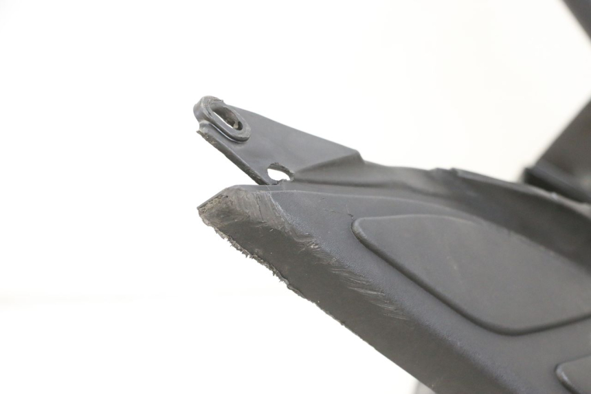 photo de STOPIEŃ PODNÓŻEK PEUGEOT ELYSEO 125 (1999 - 2004) - Inny kąt widzenia