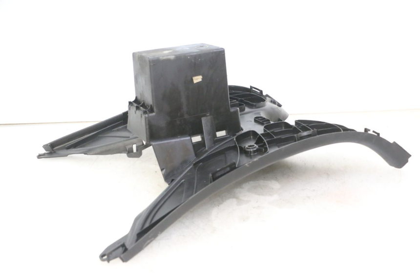 photo de STOPIEŃ PODNÓŻEK PEUGEOT ELYSTAR 125 (2002 - 2007) - Oznaczenia i referencje