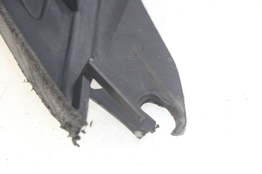 photo de STOPIEŃ PODNÓŻEK PEUGEOT ELYSTAR 50 (2002 - 2014) - Szczegół części