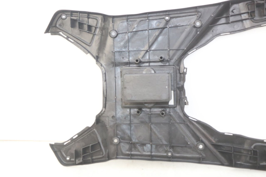 photo de STOPIEŃ PODNÓŻEK KEEWAY F-ACT FACT 50 (2006 - 2011) - Stan powierzchni