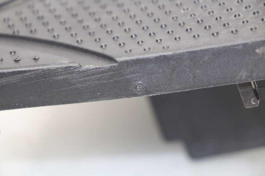 photo de STOPIEŃ PODNÓŻEK SYM FIDDLE 2 50 (2008 - 2013) - Zbliżenie techniczne