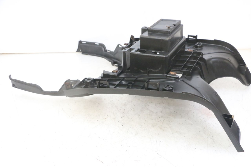 photo de STOPIEŃ PODNÓŻEK SYM FIDDLE 2 S 125 (2012 - 2014) - Zbliżenie techniczne