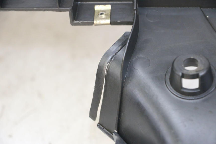 photo de STOPIEŃ PODNÓŻEK SYM FIDDLE 3 III 50 (2014 - 2020) - Zoom stanu zużycia