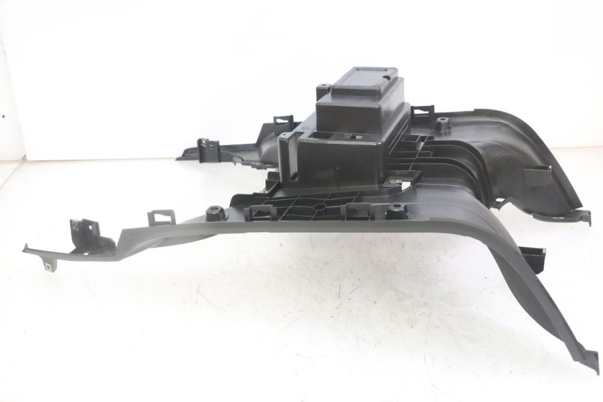 photo de STOPIEŃ PODNÓŻEK SYM FIDDLE 3 III 50 (2014 - 2020) - Zbliżenie techniczne