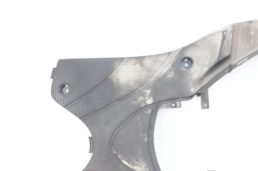 photo de STOPIEŃ PODNÓŻEK MBK FLAME X 125 (2004 - 2007) - Zbliżenie komponentów