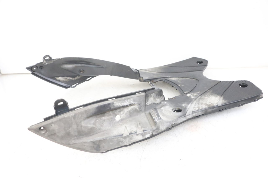 photo de STOPIEŃ PODNÓŻEK MBK FLAME X 125 (2004 - 2007) - Punkty mocowania