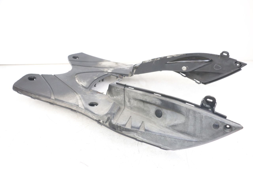 photo de STOPIEŃ PODNÓŻEK MBK FLAME X 125 (2004 - 2007) - Stan powierzchni